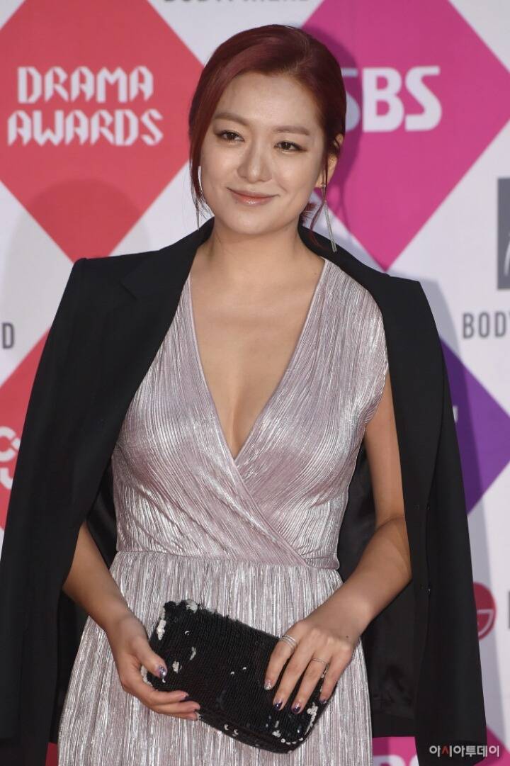 오늘자 SBS 연기대상 레드카펫.jpg | 인스티즈