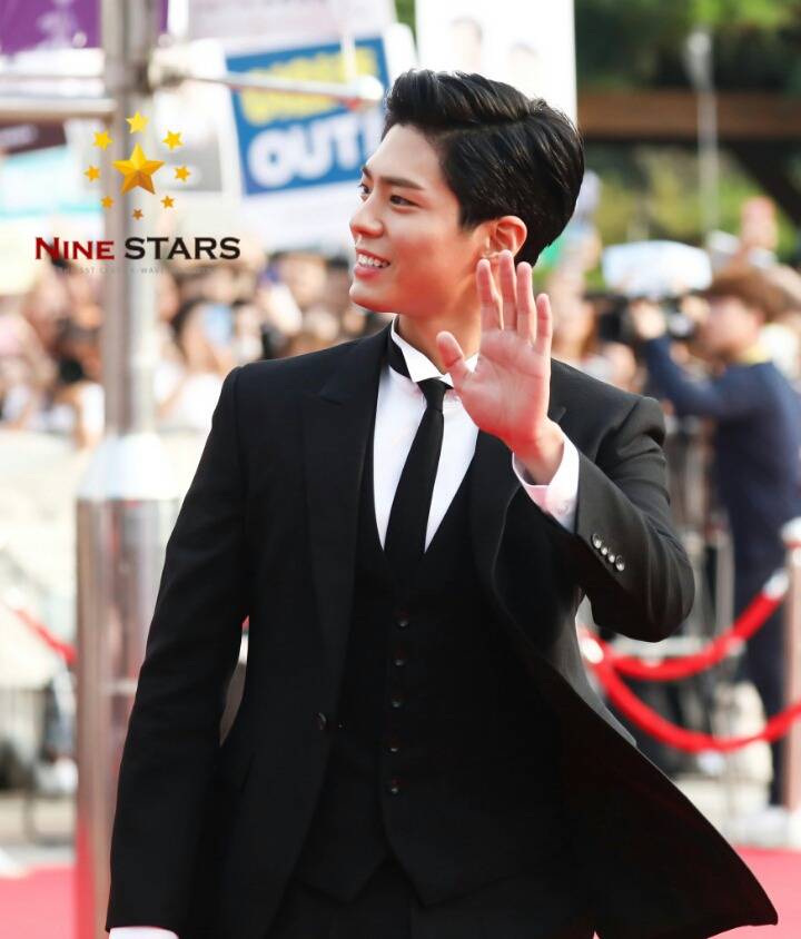 박보검 쓰리피스 수트 코디 수준.JPG | 인스티즈