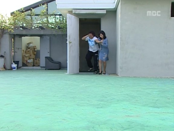 [거침없이하이킥] 민용이 옥탑방에 감금된 남자들ㅋㅋㅋㅋㅋ.jpg | 인스티즈