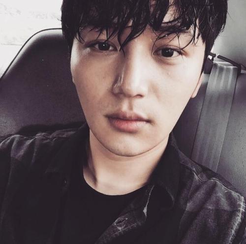 쌍꺼풀이 매력적인 남자 배우들.JPG | 인스티즈