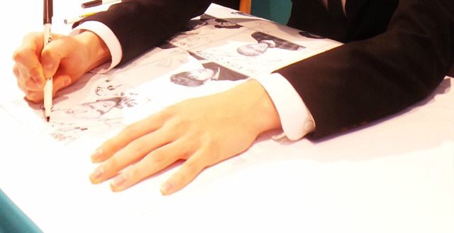 예쁘다고 유명한 남자아이돌의 손 +추가 | 인스티즈