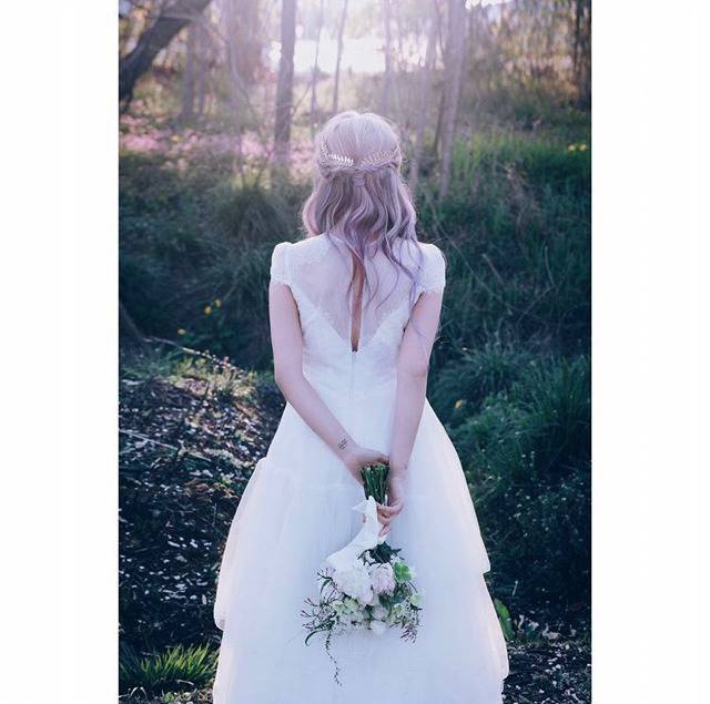 [PONY] 10년 사귄 남자친구가 직접 염색 해준다는 포니 헤어스타일.jpg | 인스티즈