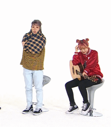 [주간아이돌] 친남매가 아이돌 전문 프로그램에 나왔을때.jpg | 인스티즈