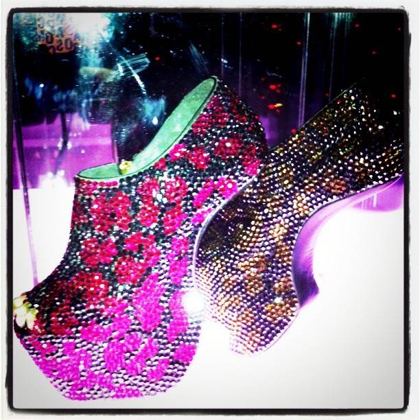 굽없는 킬힐 디자이너 노리타카 타테하나의 킬힐들 | 인스티즈