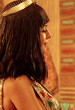 [모니카벨루치] 여신들중에 상여신 헤라에 해당되는 이탈리아 인간 문화재 | 인스티즈