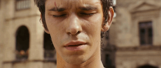 영화에서 특유의 분위기로 여자관객을 사로 잡은 배우들 (all 움짤) | 인스티즈