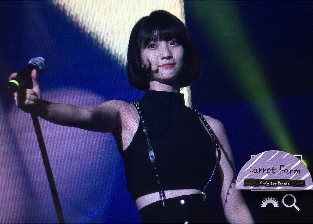 오마이걸 비니 겨드랑이.jpg | 인스티즈