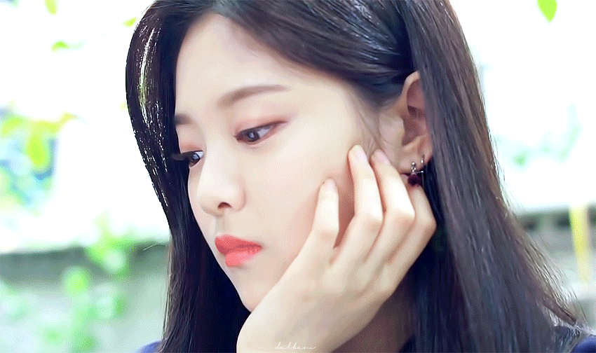 이달의소녀 현진.gif | 인스티즈