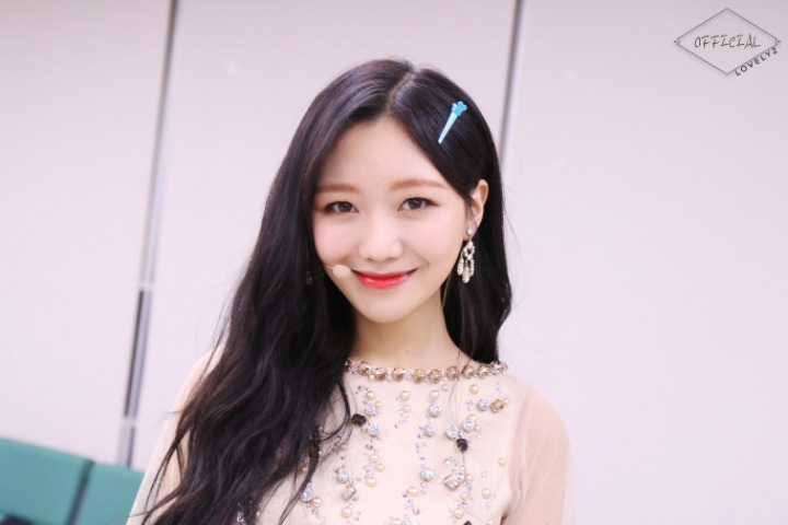 [러블리즈] 퇴근길 버스가 생각보다 널널해서 수정이 | 인스티즈