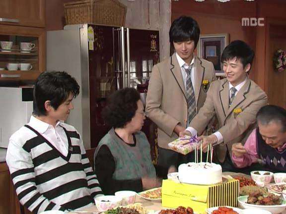 [거침없이하이킥] 매년 생일 까먹는 순재한테 섭섭하고 속상한 문희.jpg | 인스티즈