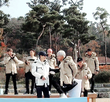 여자,남자 가리지않는 매너봇 송지효.gif (feat.젝스키스) | 인스티즈