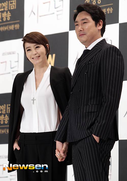 [시그널] 조진웅 김혜수 케미 vs 이제훈 김혜수 케미 더 끌리는 조합은? | 인스티즈