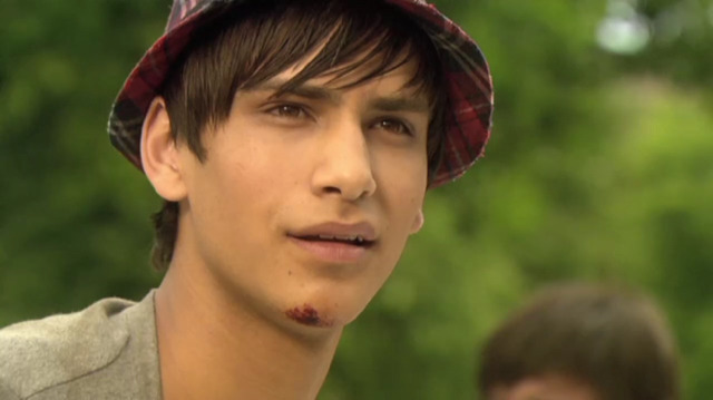 [스킨스] 전 프레디에요. 오늘 한 여자애를 만났는데,걔는 뭐랄까... | 인스티즈