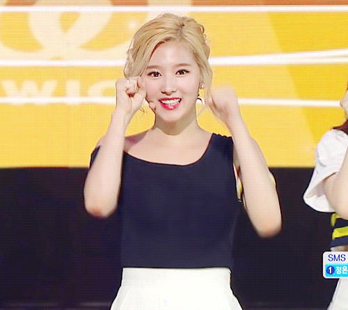 사랑스러운 매력이 있는 사나.gif | 인스티즈