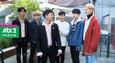 탈덕 하는순간 암스윙으로 이렇게 맞는다는 아이돌.gif | 인스티즈