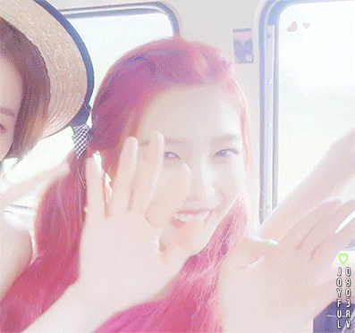 눈웃음이 예쁜 레드벨벳 조이..jpgif | 인스티즈