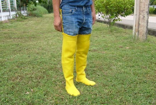 [고르기] 무료로 제공해주는 옷 입으며 살기 vs 그냥 살기 | 인스티즈