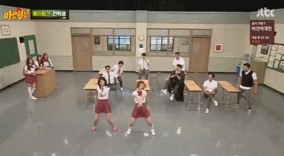 낯선 사람 두 번 만났다간 집에 안 보내줄 거 같은 윤보미. gif | 인스티즈