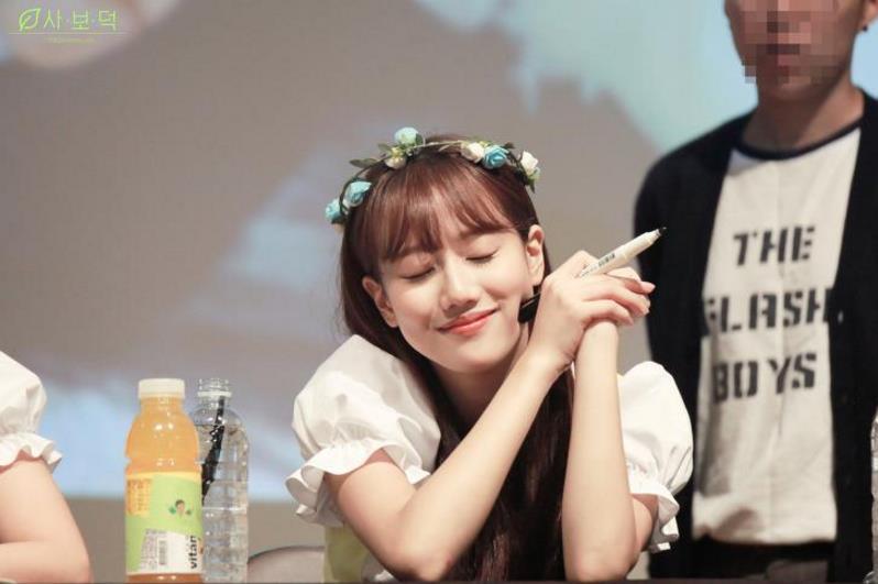 팬이 선물한게 무대 의상이 됨 (에이프릴) | 인스티즈