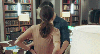 [질투의화신] 작정하고 피지컬 케미 돋는 고경표 공효진.gif | 인스티즈