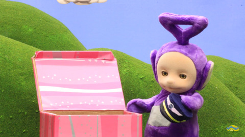 텔레토비와 옷상자.jpg (텔레토비 무서워하는 사람 주의) | 인스티즈