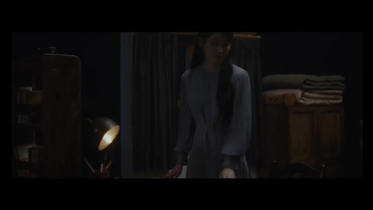 [데이터주의] 잊어야 한다는 마음으로 MV - 아이유.gif | 인스티즈