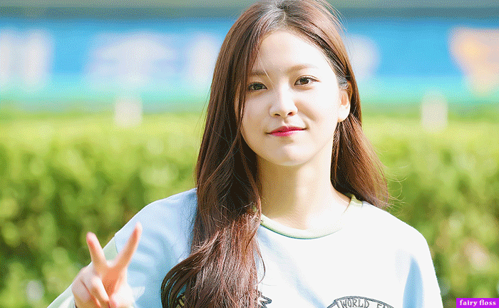 이제 고3이된 99년생 여자연예인들 | 인스티즈