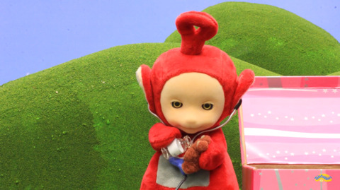 텔레토비와 옷상자.jpg (텔레토비 무서워하는 사람 주의) | 인스티즈