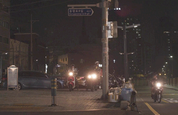 [최강배달꾼] 아무것도 안하고 도둑맞은 오토바이 다시 찾는 남주의 미친인맥.gif | 인스티즈