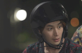 [최강배달꾼] 아무것도 안하고 도둑맞은 오토바이 다시 찾는 남주의 미친인맥.gif | 인스티즈