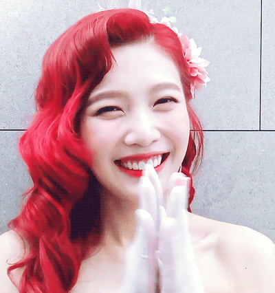 눈웃음이 예쁜 레드벨벳 조이..jpgif | 인스티즈
