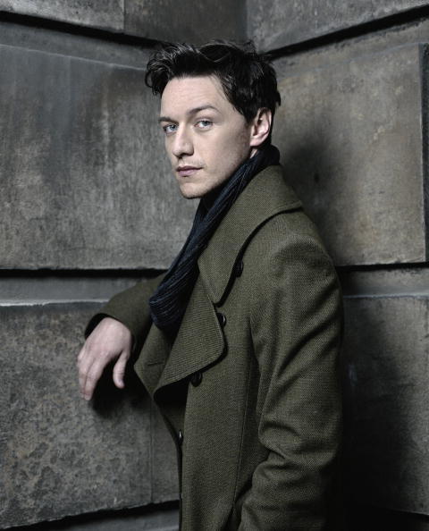 에디 레드메인이 젊은 덤블도어역으로 원한다고 했다는 배우 | 인스티즈