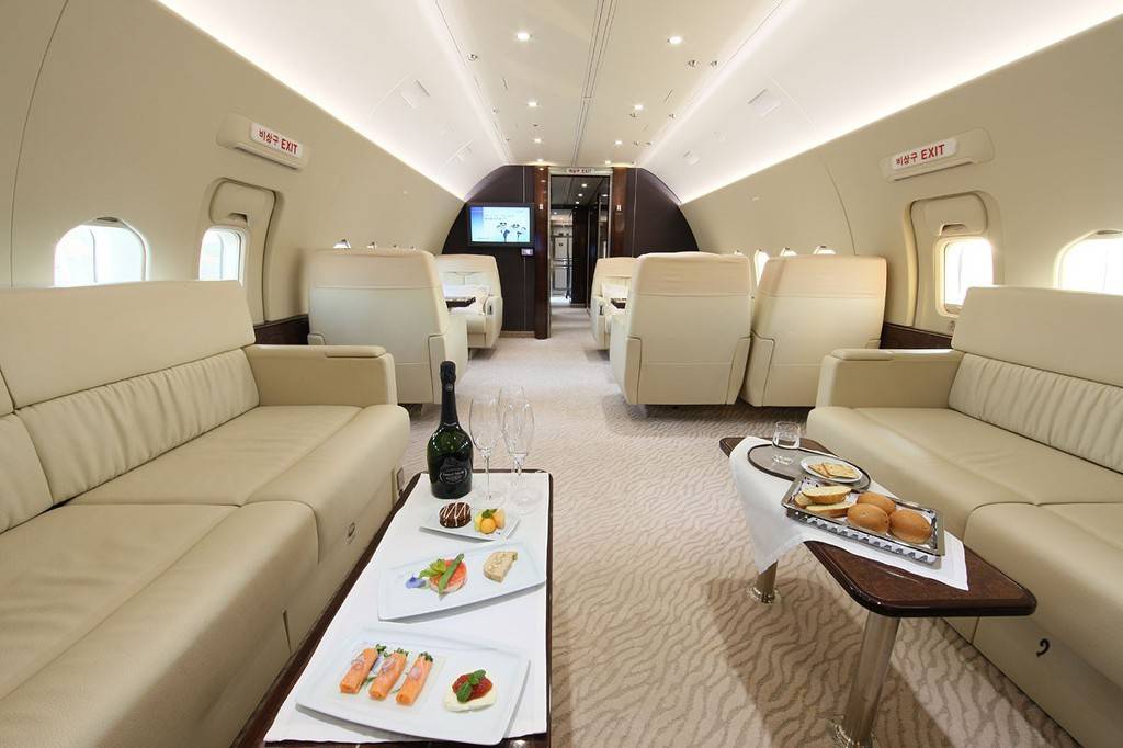 전세기 타고 일본 다녀온 트와이스.jpg | 인스티즈