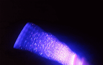 일반 응원봉의 10배 발광력을 자랑하는 아이돌 경광봉들.gif | 인스티즈