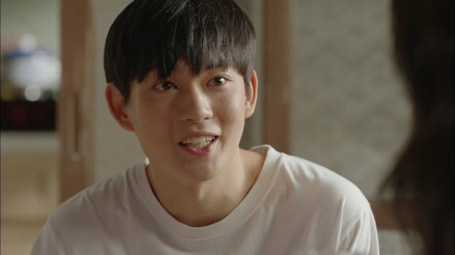 [부암동복수자들] 재벌한테 라면 한번 끓여주고 용돈 200만원 받은 라미란 아들ㅋㅋㅋㅋㅋ.gif | 인스티즈