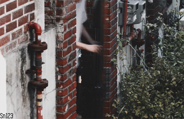 [부암동복수자들] 재벌한테 라면 한번 끓여주고 용돈 200만원 받은 라미란 아들ㅋㅋㅋㅋㅋ.gif | 인스티즈