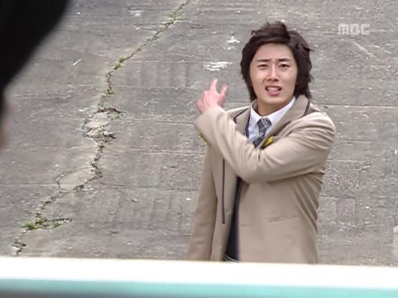 [거침없이하이킥] 학생들 제압하려다가 망신만 당하는 서선생ㅋㅋㅋㅋㅋ.jpg | 인스티즈