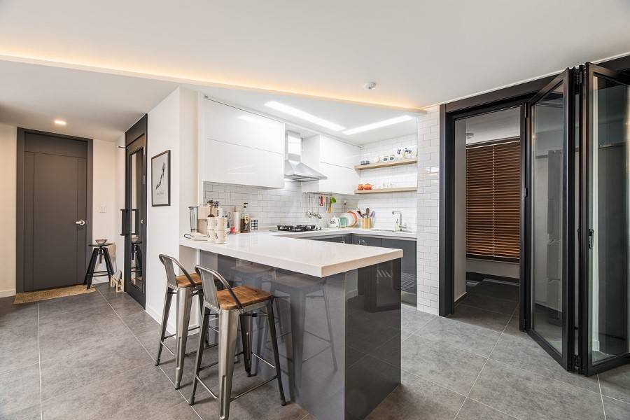 제가 인테리어한 집 그리고 독서와 게임을 할 수 있는 개인공간 입니다 | 인스티즈