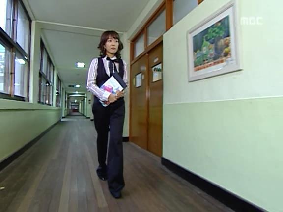 [거침없이하이킥] 학생들 제압하려다가 망신만 당하는 서선생ㅋㅋㅋㅋㅋ.jpg | 인스티즈