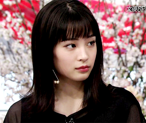 아직 어린데 크면서 인상이 변한것같은 일본 여배우 | 인스티즈