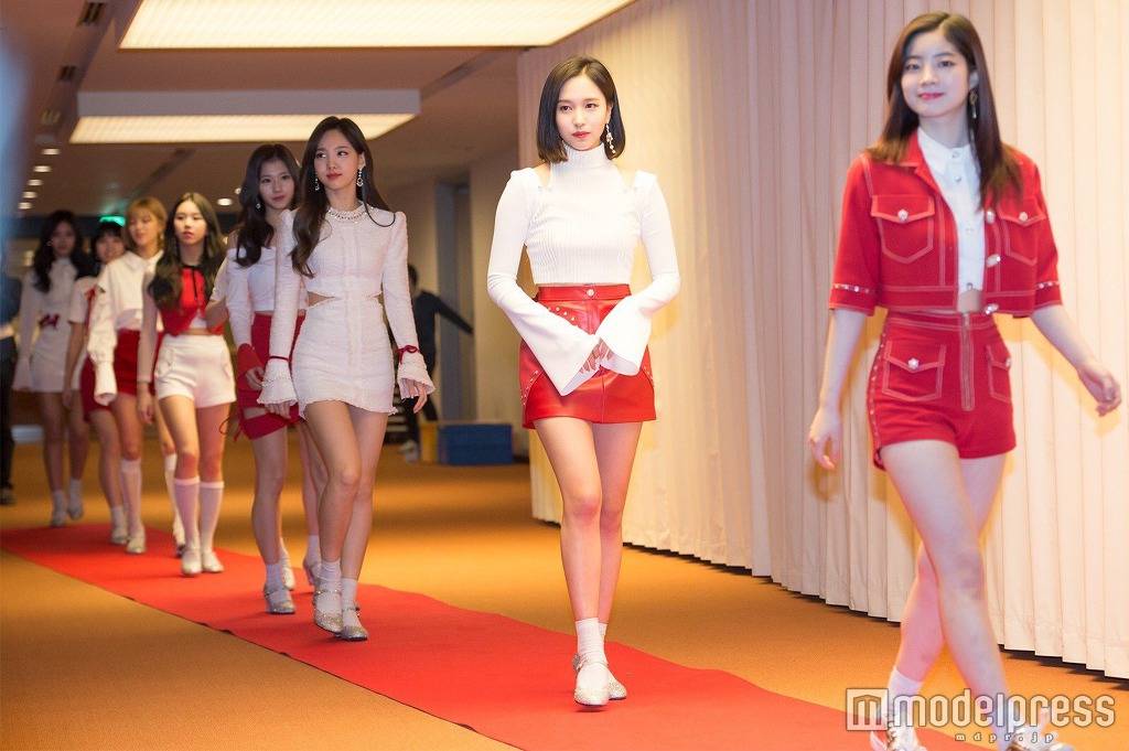 전세기 타고 일본 다녀온 트와이스.jpg | 인스티즈