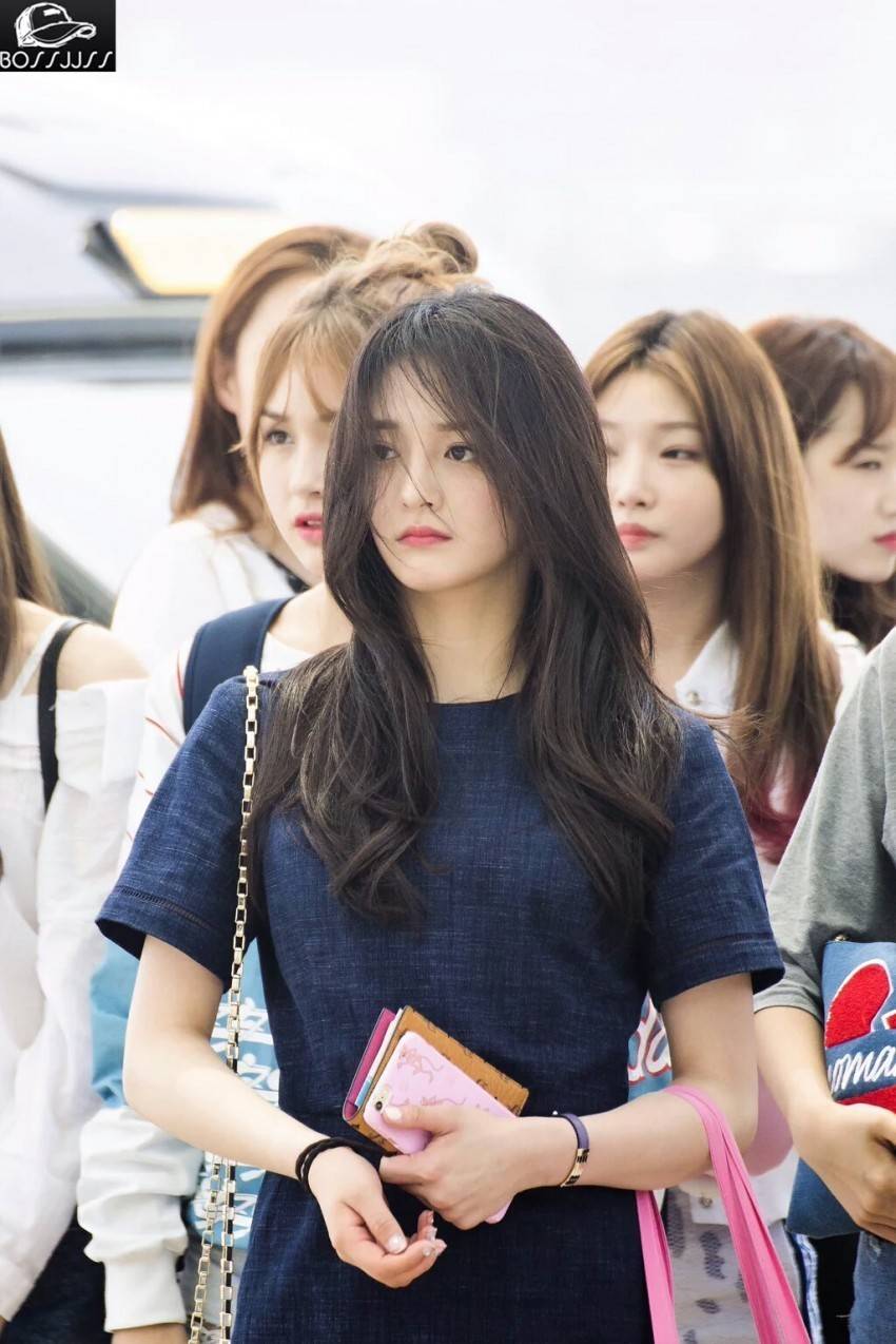 ioi 하루종일 설쳐서 이라고 불리지만 가끔 무표정일 때 외모 쩌는 아이오아이 멤버. (feat. 타조,꼬북이) (I.O.I) | 인스티즈