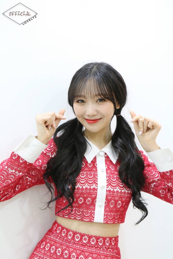 [러블리즈] 퇴근길 버스가 생각보다 널널해서 수정이 | 인스티즈