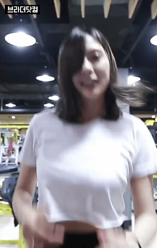 런닝머신 타는 오하영 | 인스티즈