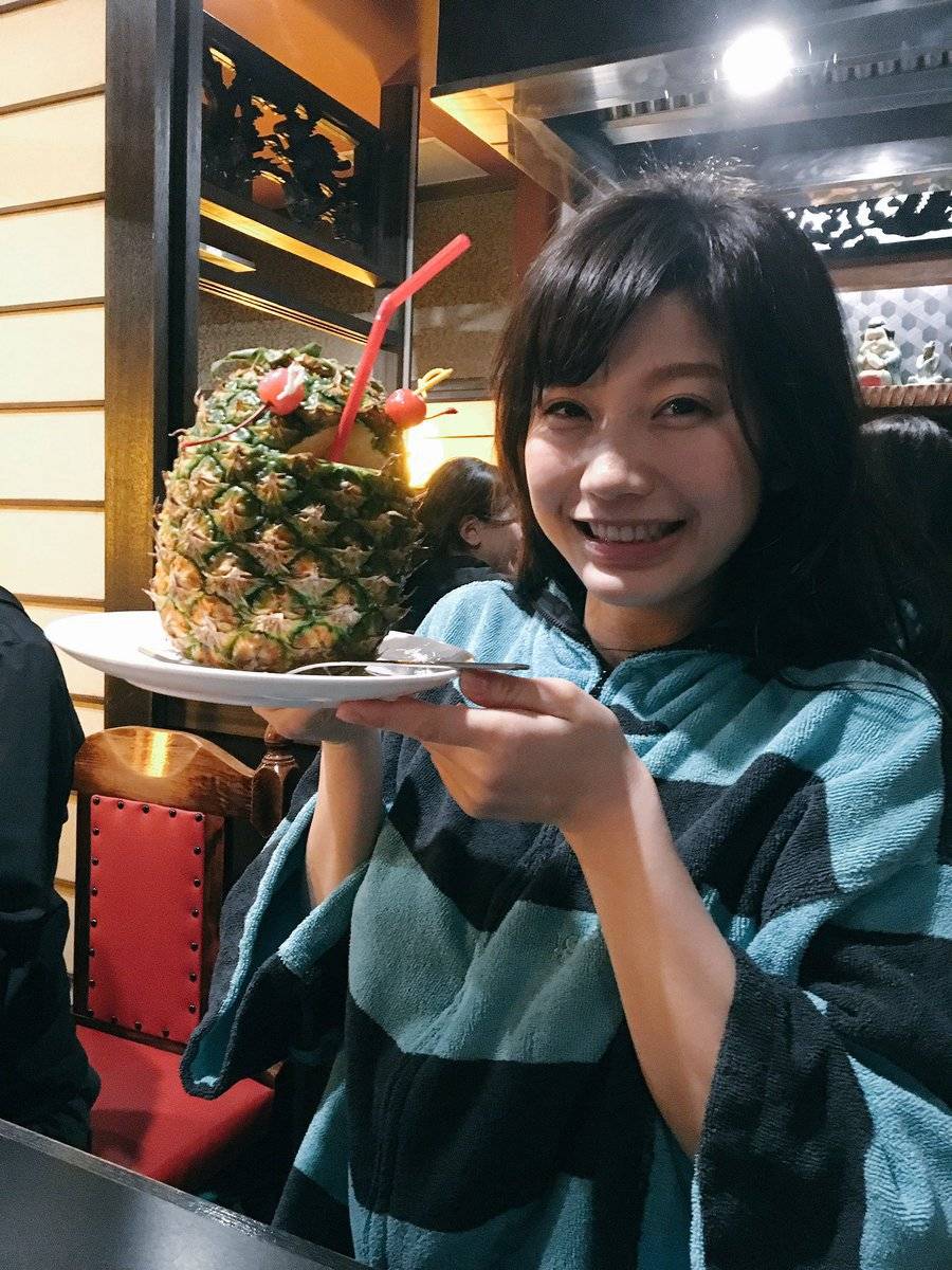 주위 사람들까지 기분 좋게 만드는 밝고 긍정적인 미소의 그녀 | 인스티즈