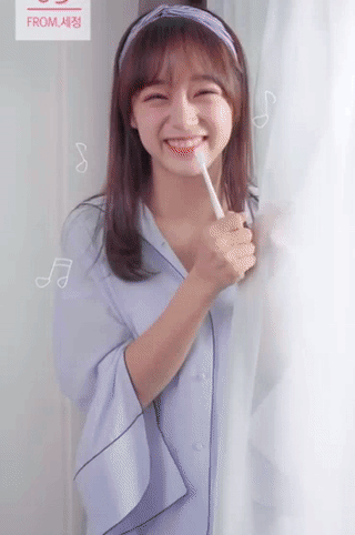 김세정이랑 결혼하면 매일 볼수 있는 장면.gif | 인스티즈