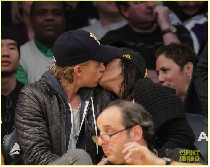 여자라면 너무 부러울 바네사 허진스 커플 | 인스티즈