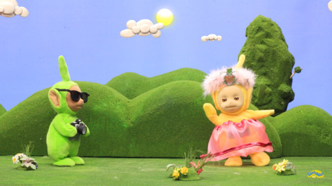 텔레토비와 옷상자.jpg (텔레토비 무서워하는 사람 주의) | 인스티즈