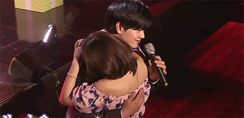 [우결] 육성재&조이 마지막.gif | 인스티즈