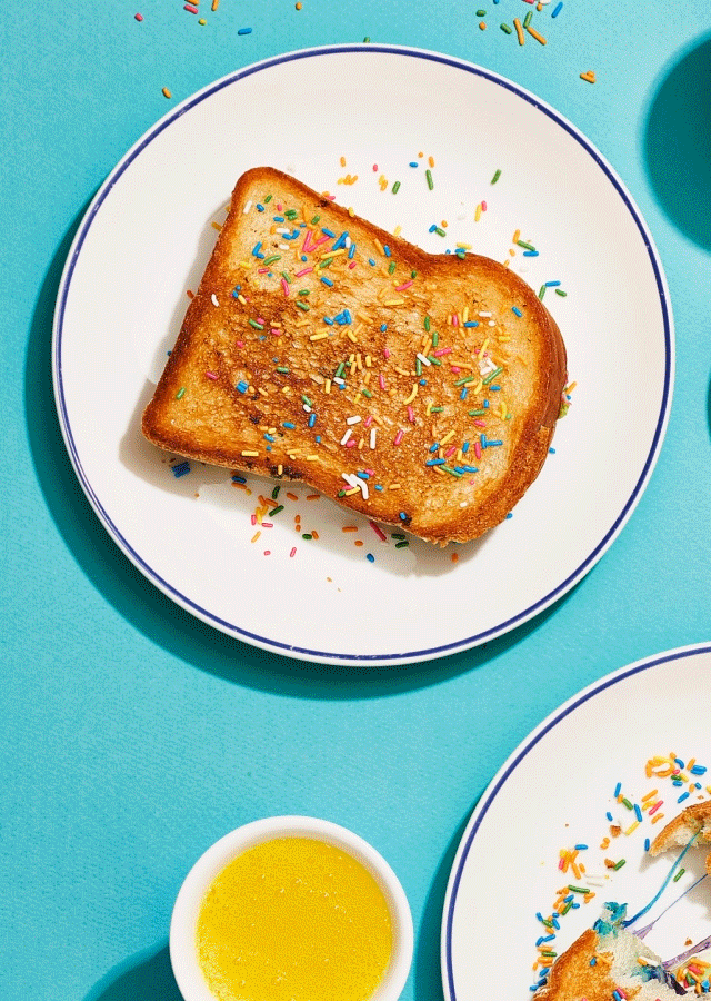 아침에 토스트! 레인보우 무지개 치즈토스트 gifjpg | 인스티즈